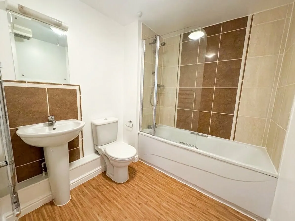 Castle Way, SO14, photo 5
