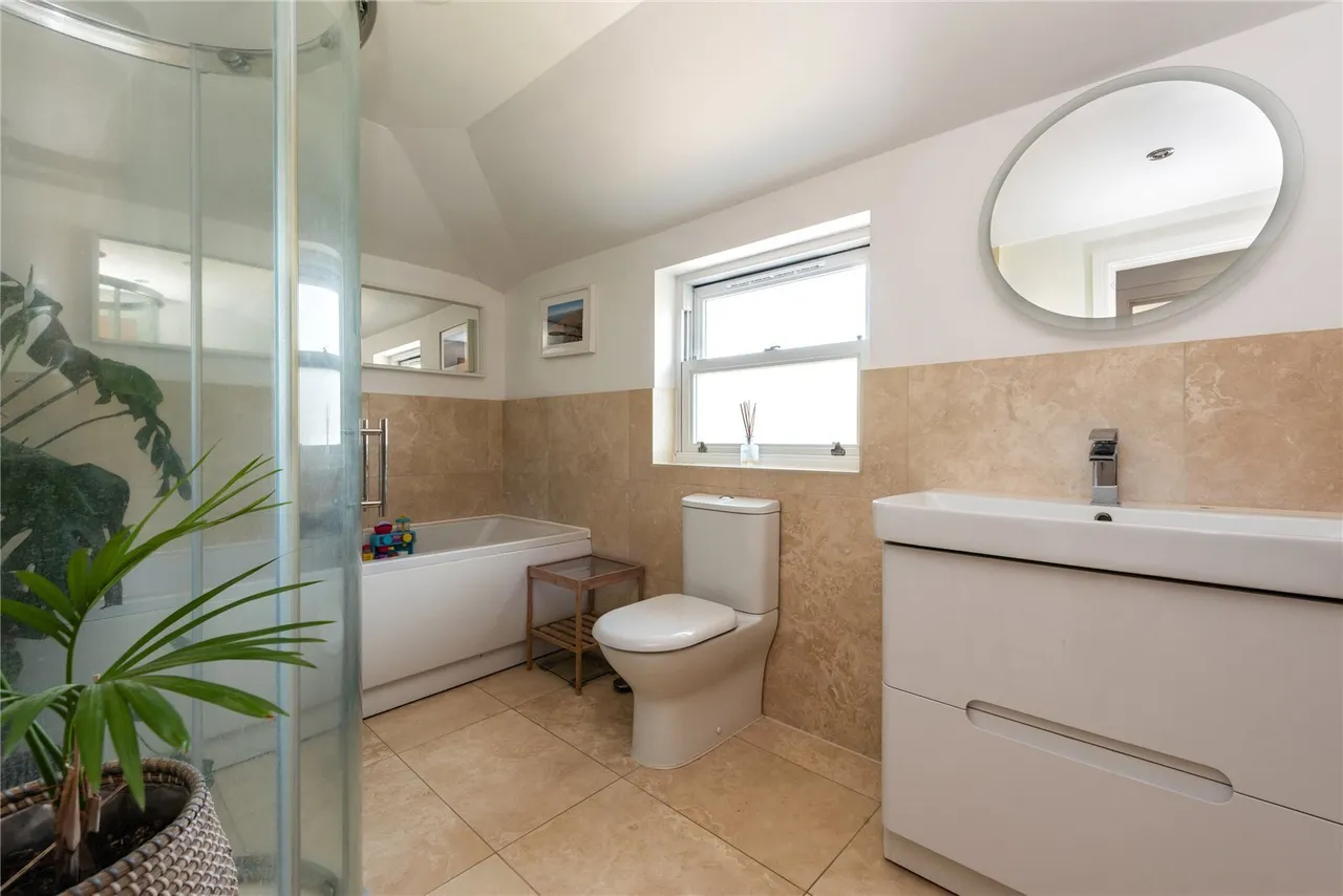 Harrow Road West, Dorking, RH4, photo 12