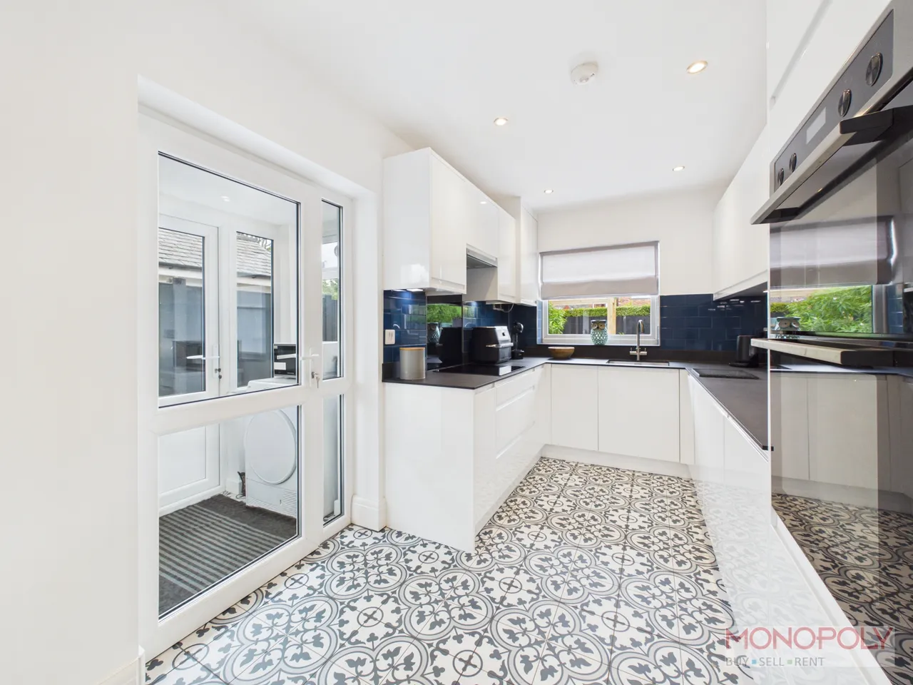 Chester Road, Wrexham, LL11, photo 5
