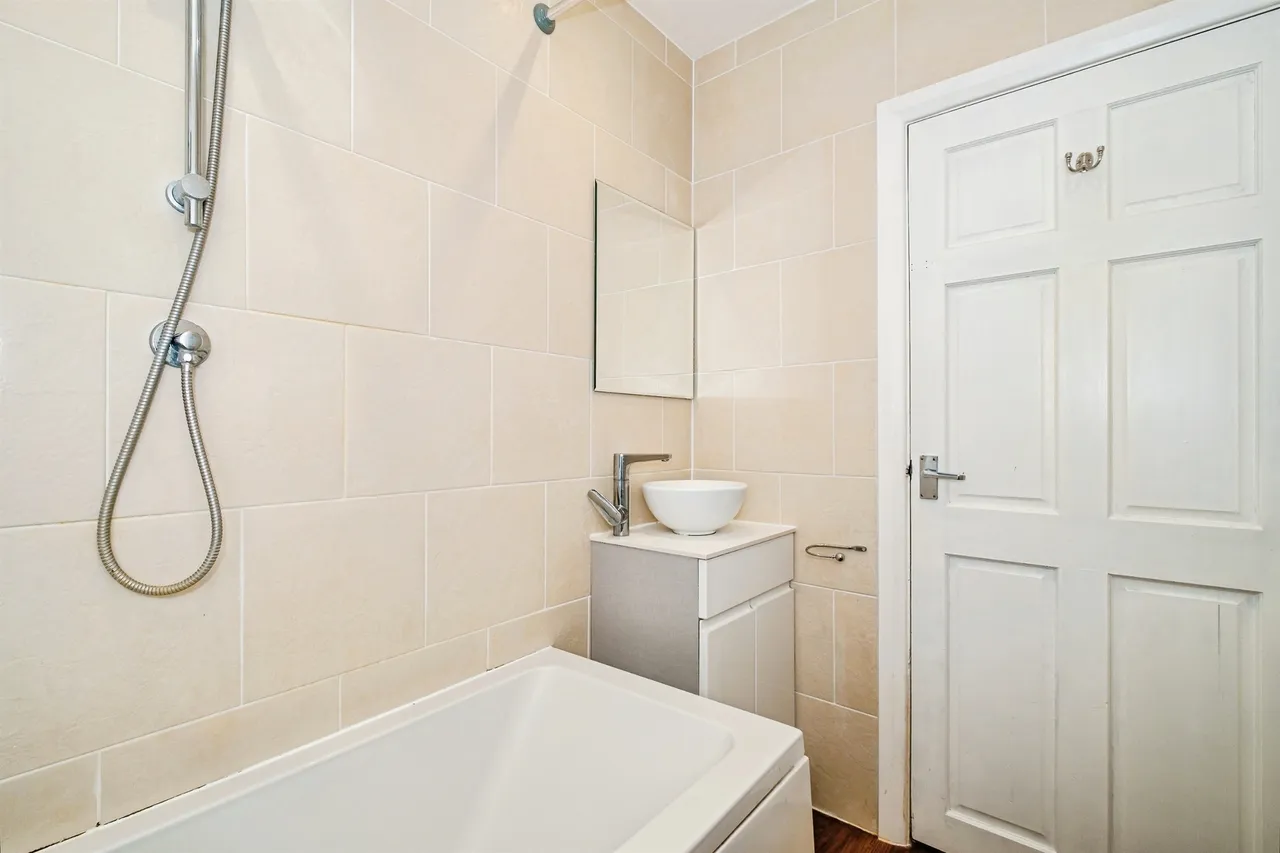 Leigh Road, Worthing, BN14, photo 11