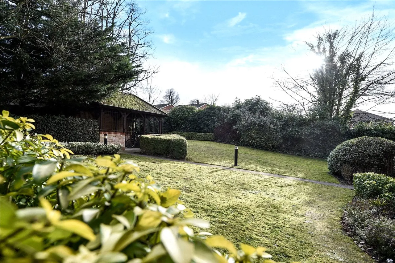 Westlands House, Bounty Road, Basingstoke, Hampshire, RG21, photo 7