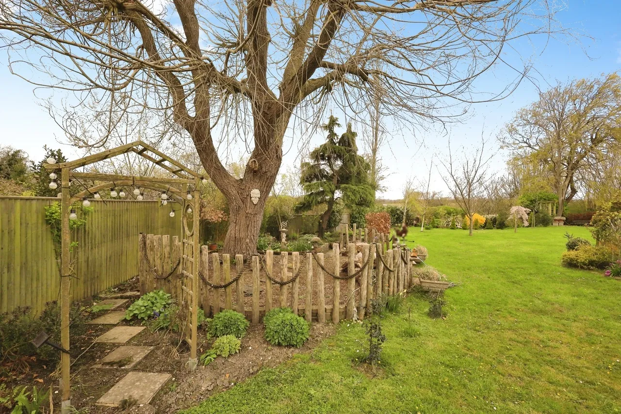 Berwick, Polegate, BN26, photo 17