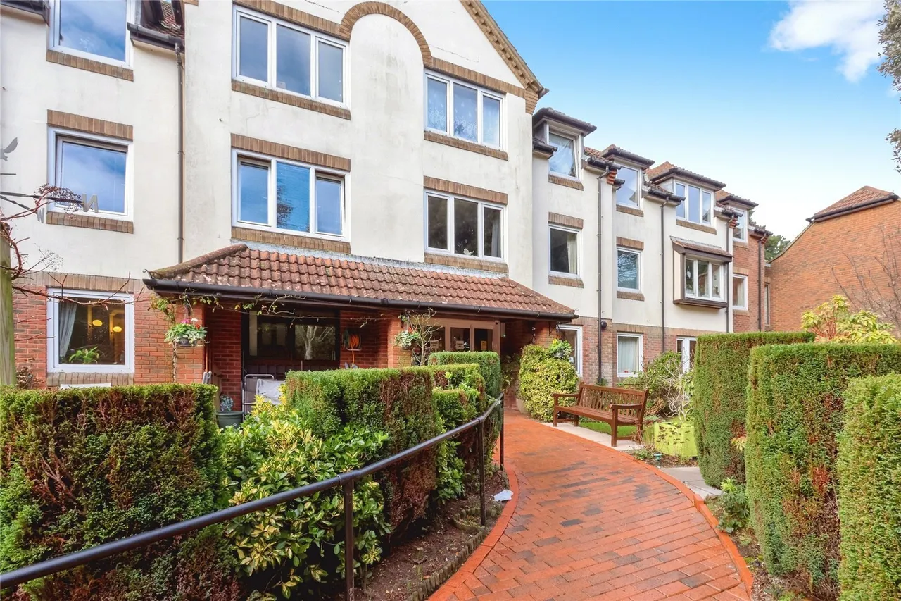 Queens Park West Drive, Queens Park, BH8, photo 21