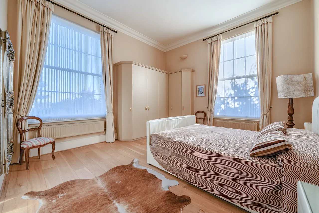 Royal Drive, London, N11, photo 5