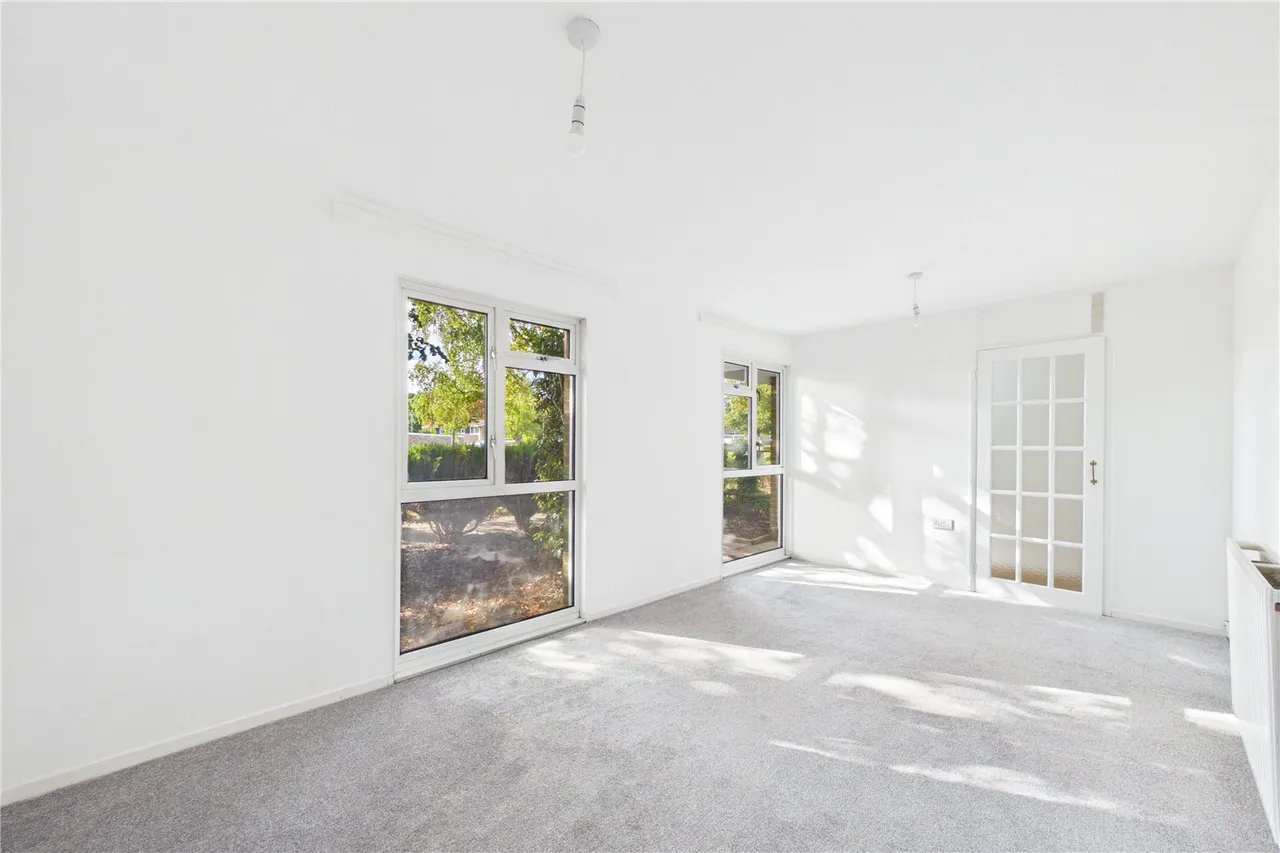Dover Close, Basingstoke, RG23, photo 2