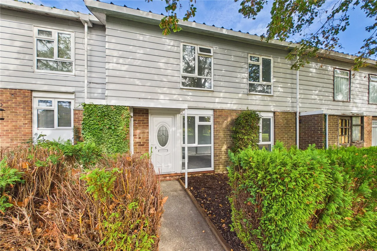 3 bed house for sale, Dover Close, Basingstoke, RG23