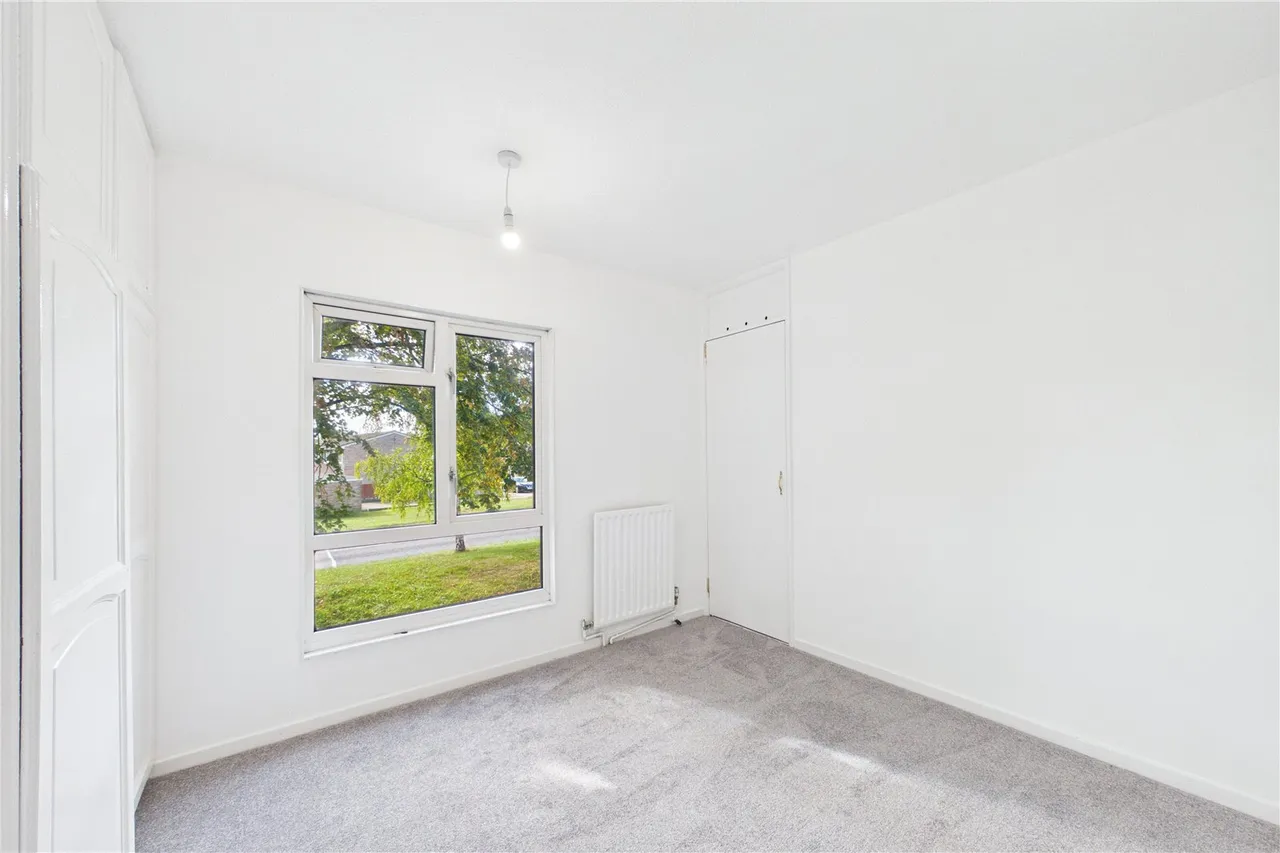 Dover Close, Basingstoke, RG23, photo 8