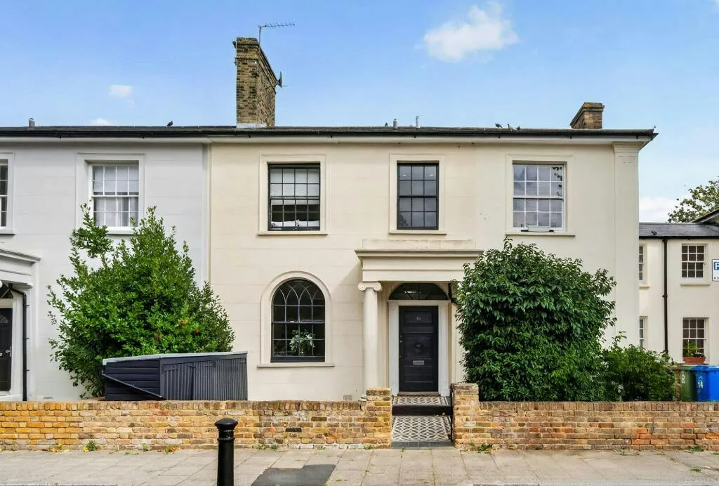 2 bed house for sale — Newent Close, London, SE15