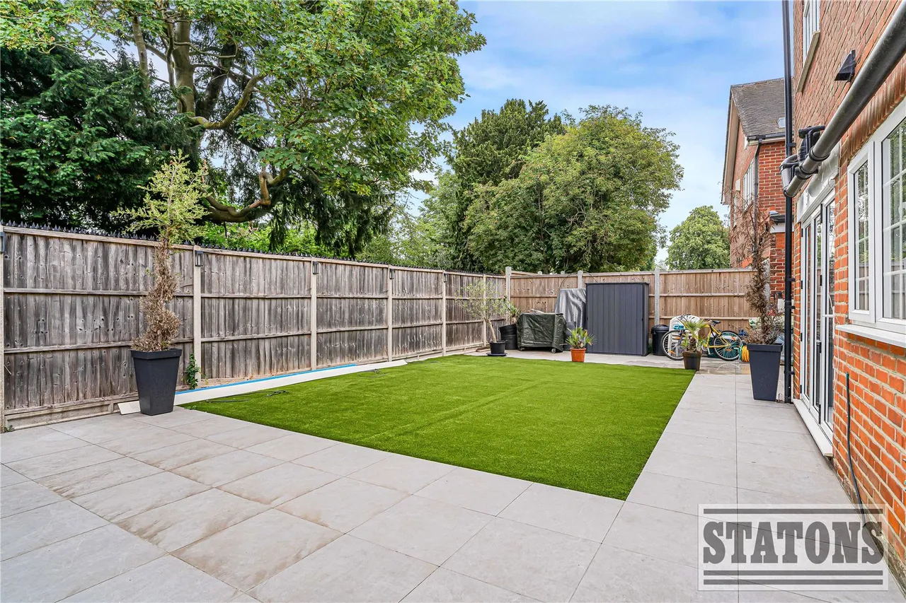 The Paddocks, Cockfosters, Barnet, EN4 9HY, photo 14