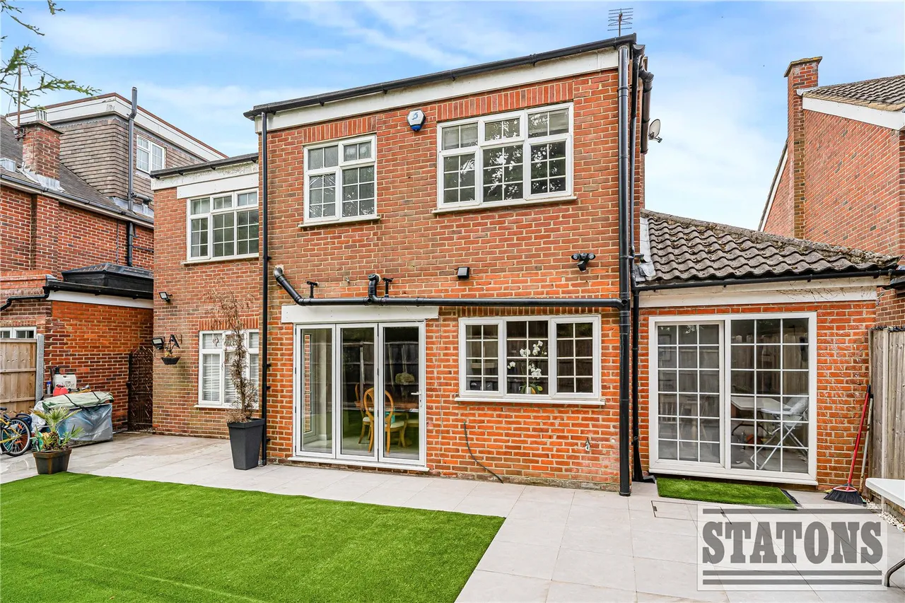 The Paddocks, Cockfosters, Barnet, EN4 9HY, photo 16