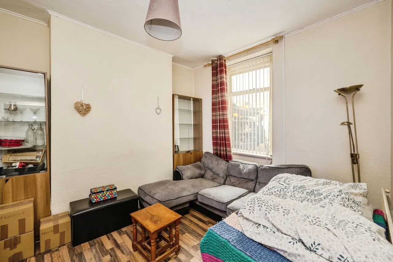 St. Teilo Street, Pontarddulais, SA4, photo 3