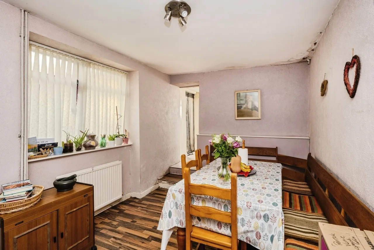 St. Teilo Street, Pontarddulais, SA4, photo 8