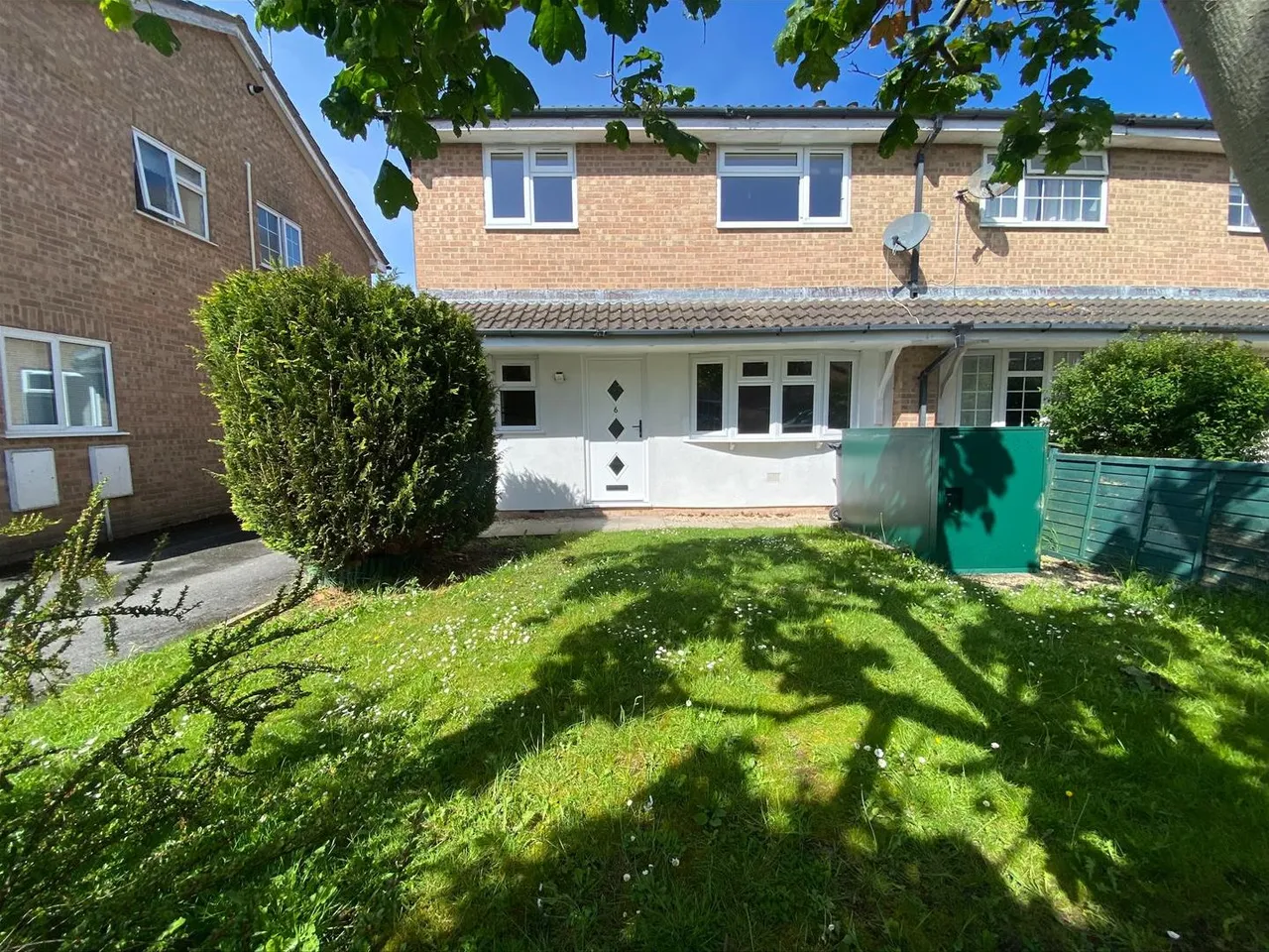 2 bed house to rent — Condell Close Bridgwater, Somerset TA6 3TT