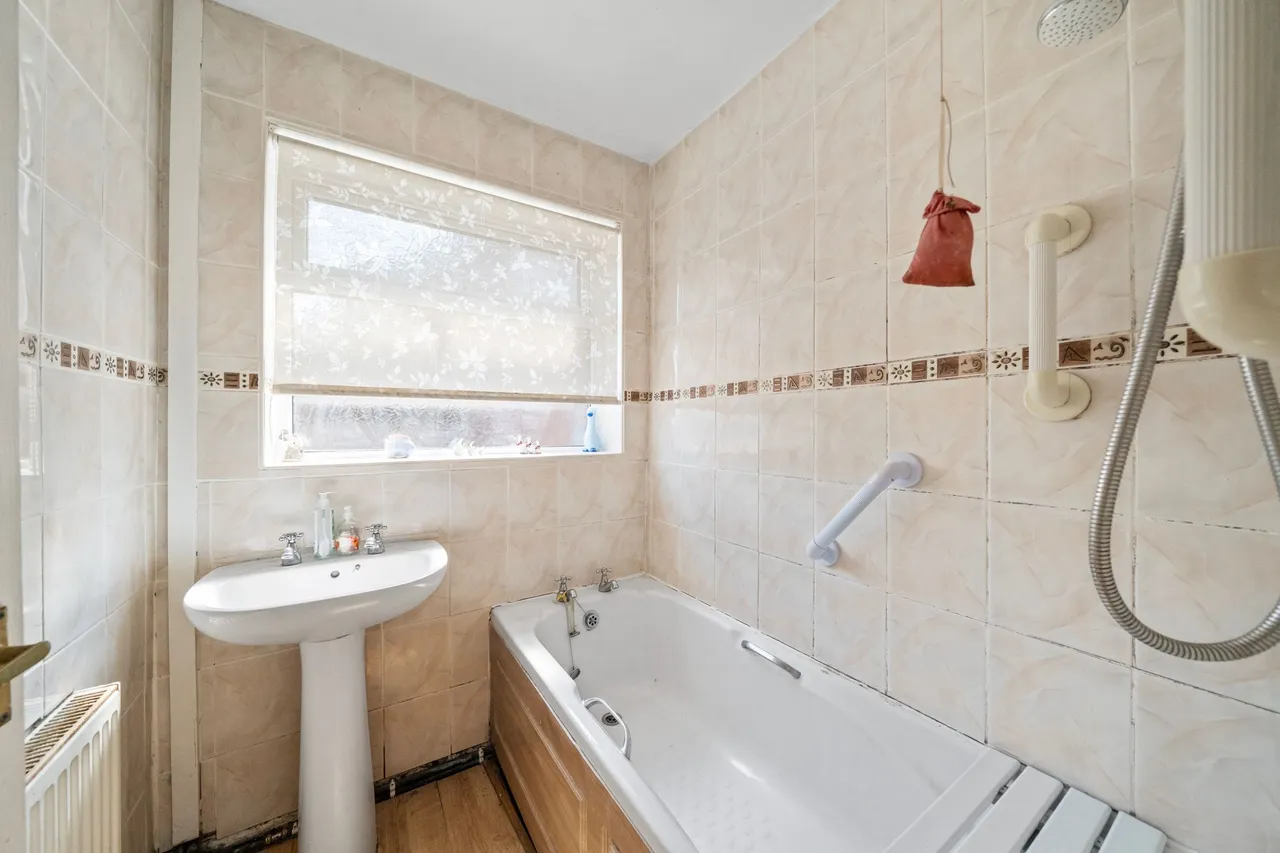 Clifton Road, Billinge, Wigan, Wigan, WN5 7TP, photo 5