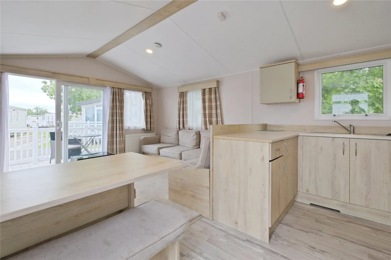 Arne View, Rockley Park, BH15, photo 2