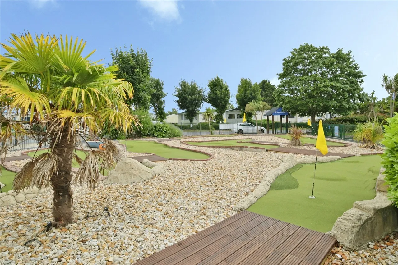 Arne View, Rockley Park, BH15, photo 15