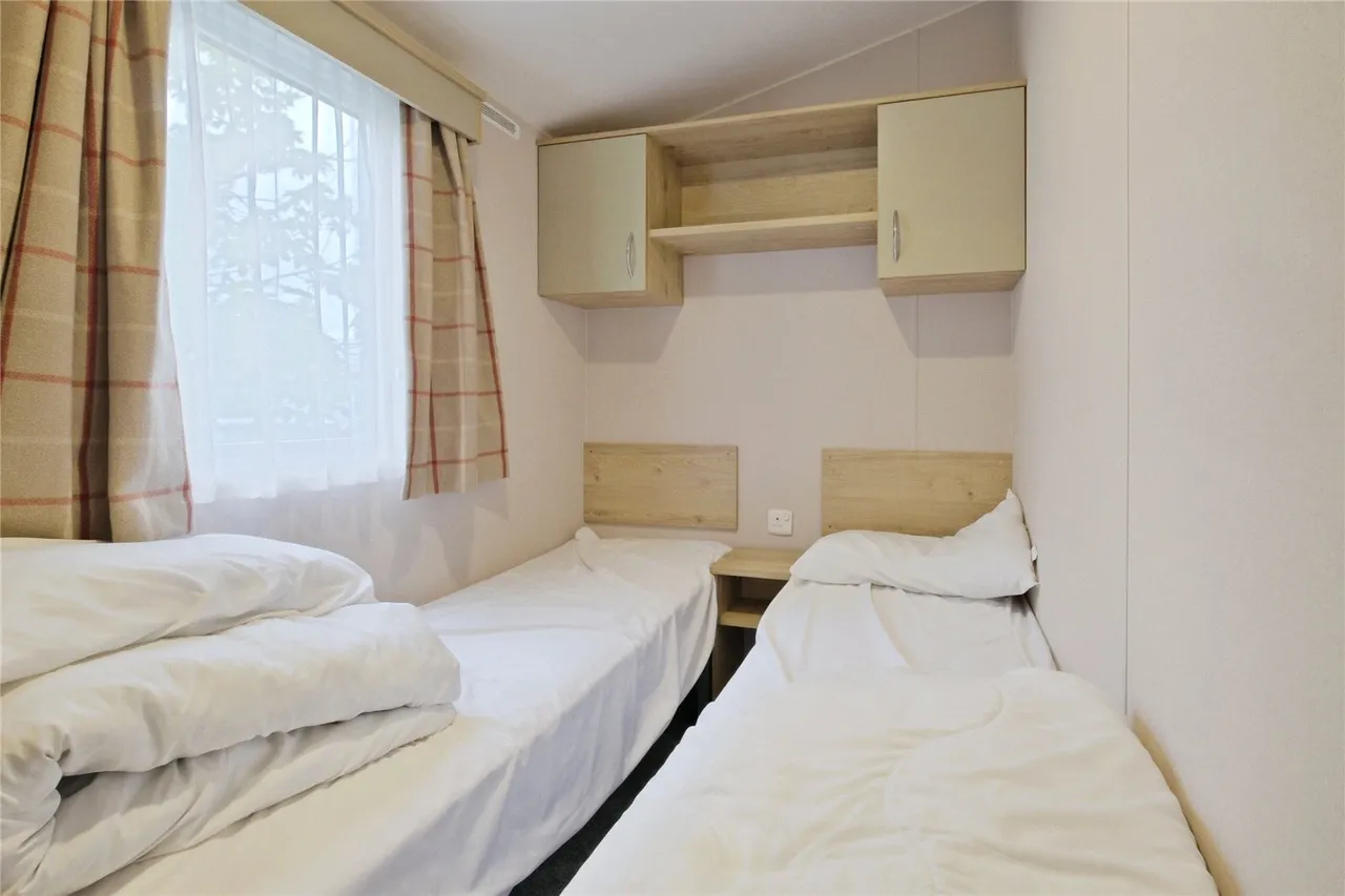 Arne View, Rockley Park, BH15, photo 9