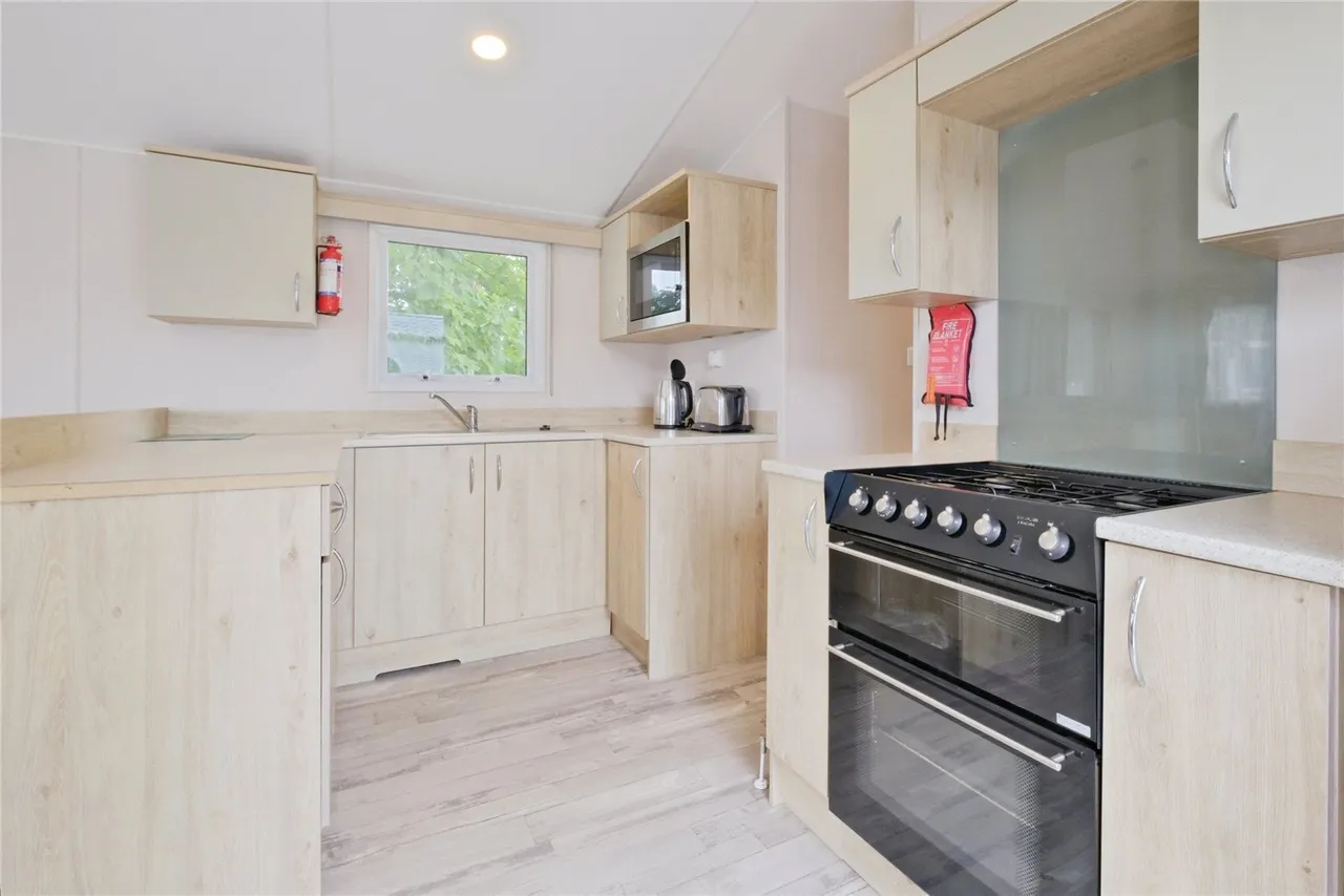 Arne View, Rockley Park, BH15, photo 5