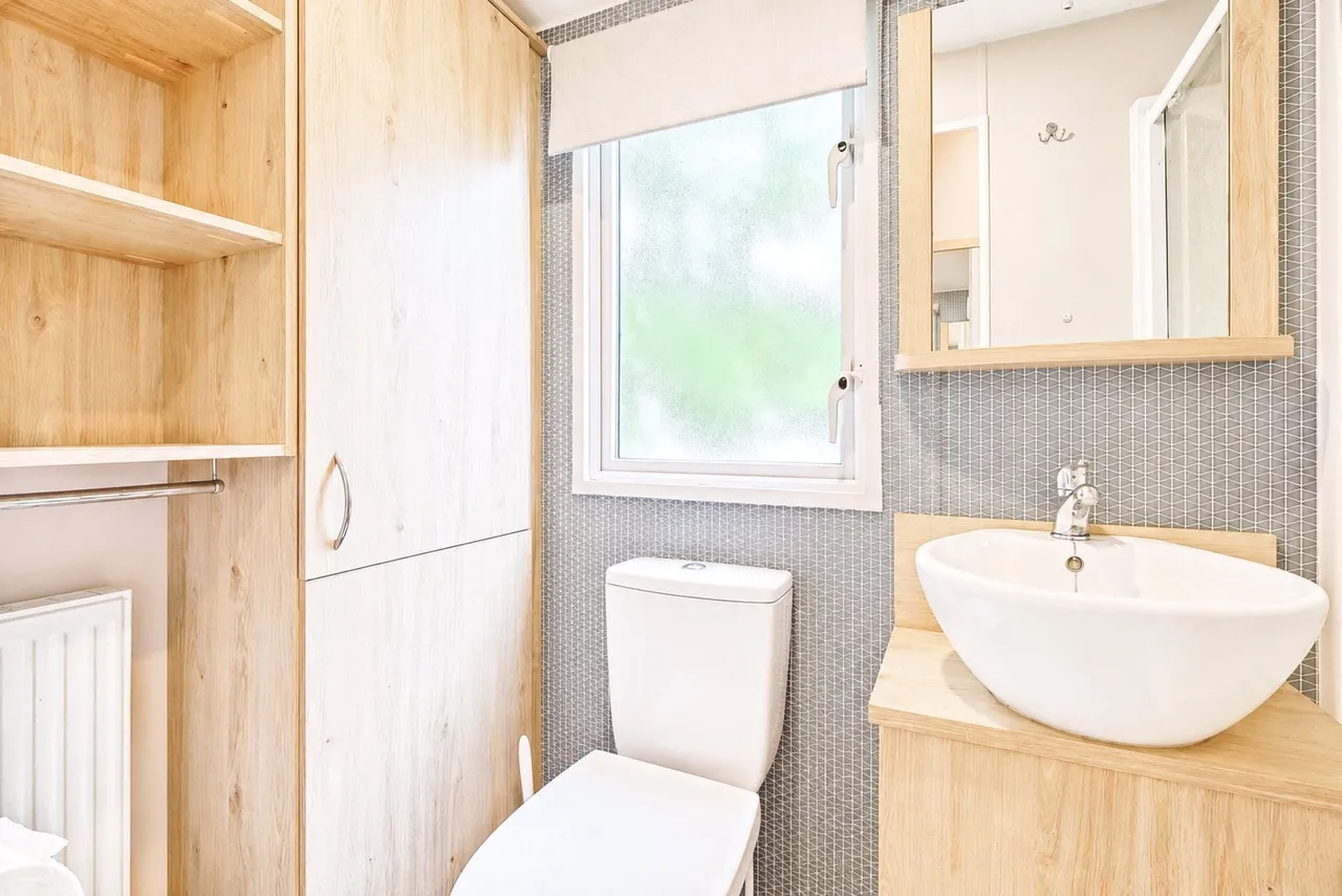 Arne View, Rockley Park, BH15, photo 10