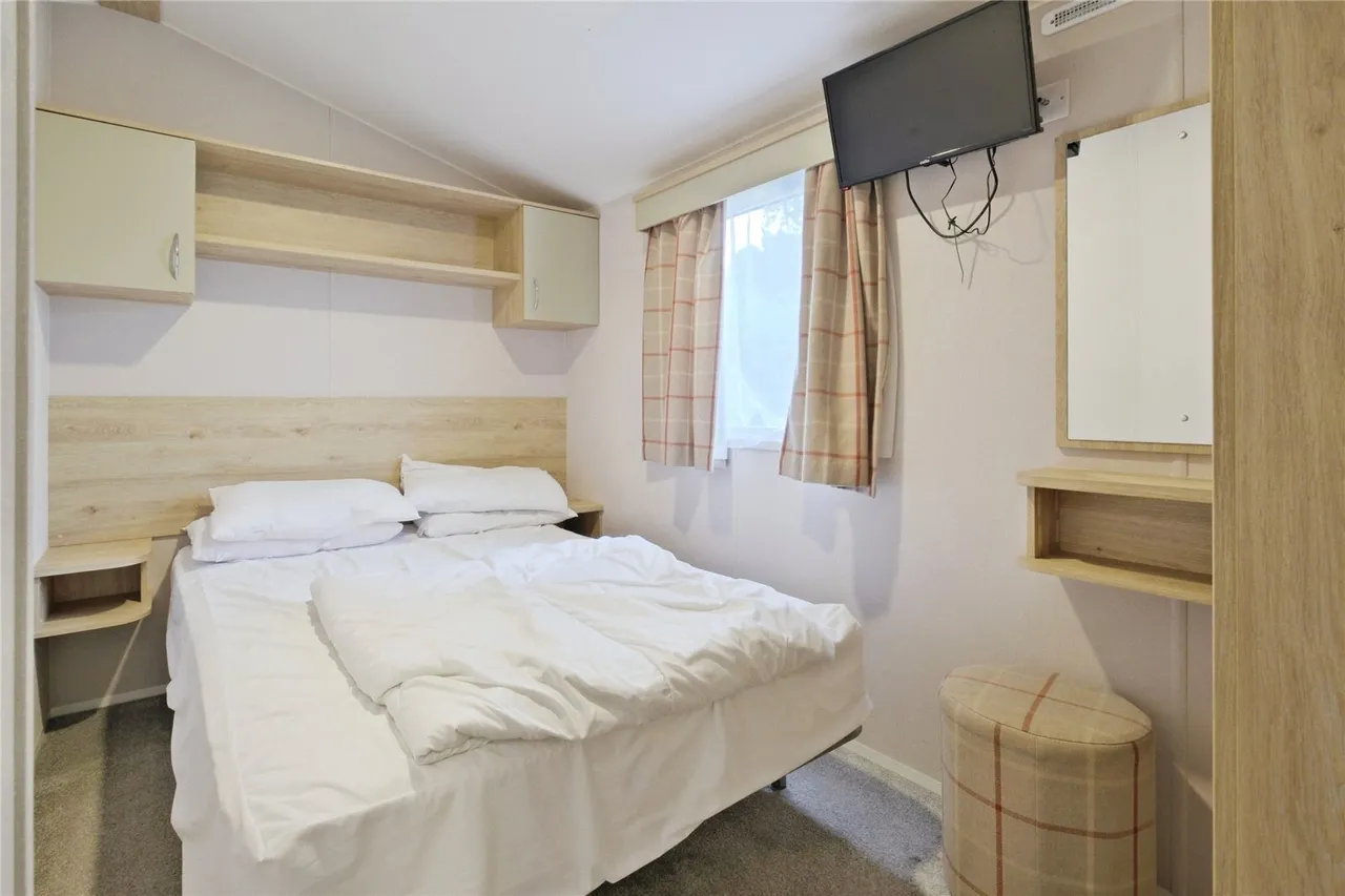 Arne View, Rockley Park, BH15, photo 7