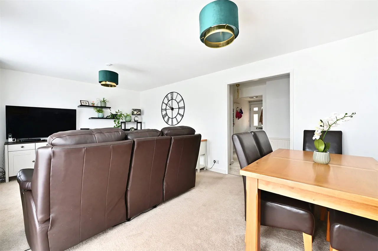 Reading Road South, Church Crookham, Fleet, Hampshire, GU52 6AL, photo 10