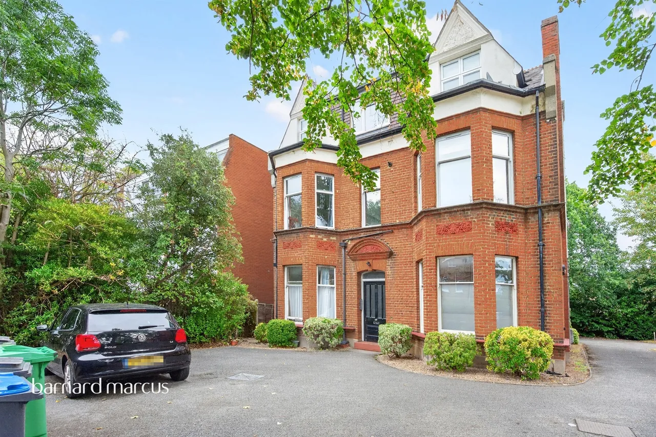 flat for sale, Parklands, Surbiton, KT5