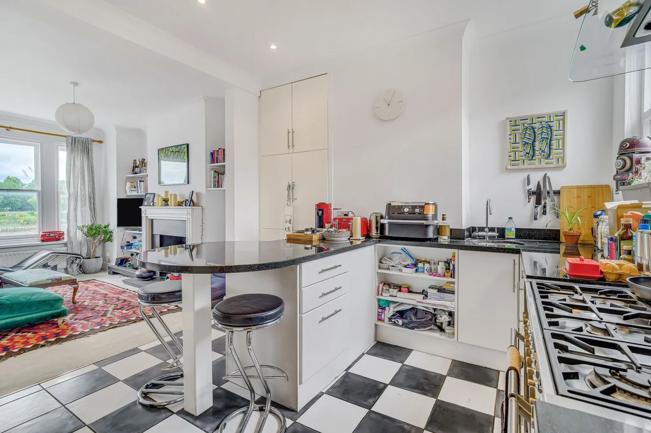 3 bed property for sale — Lonsdale Road, Barnes, SW13 9PY
