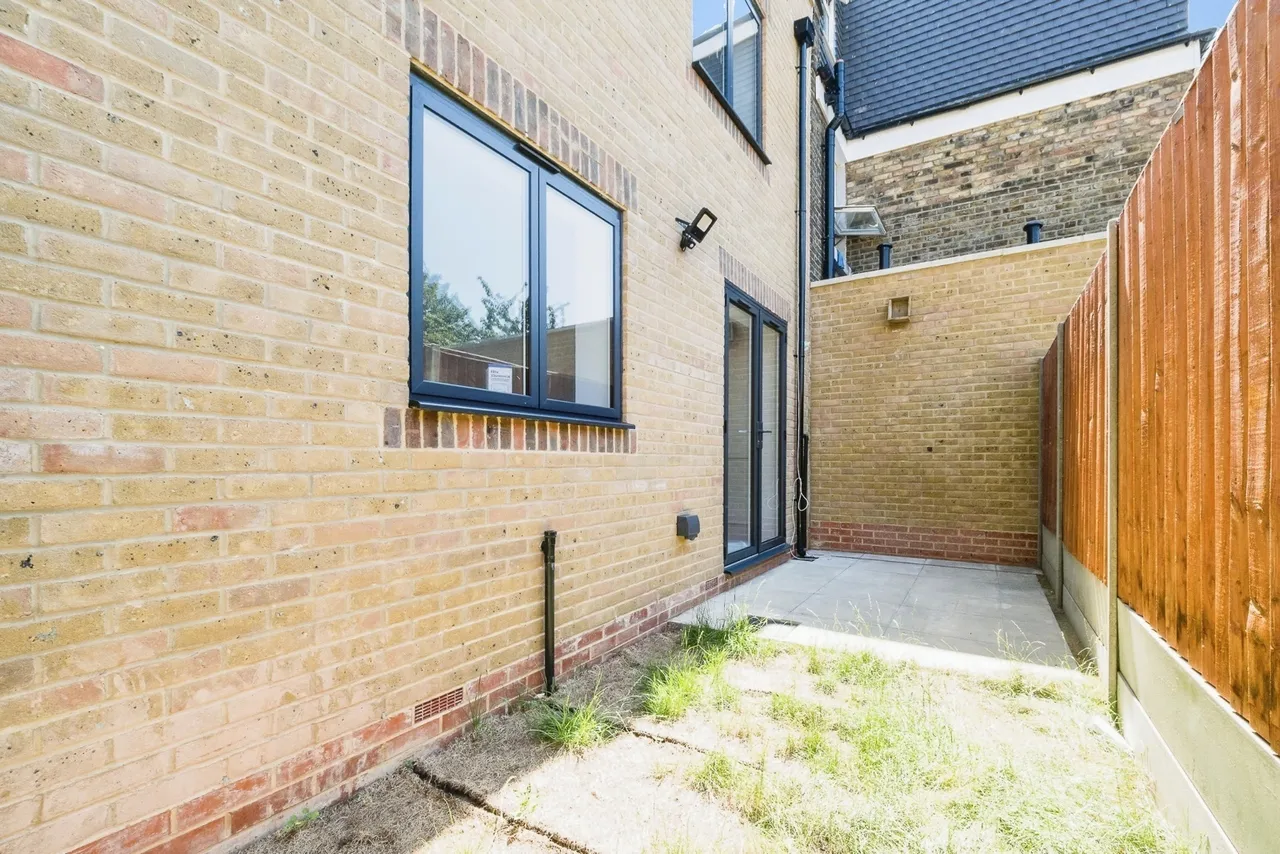 Wakefield Street, London, E6, photo 21