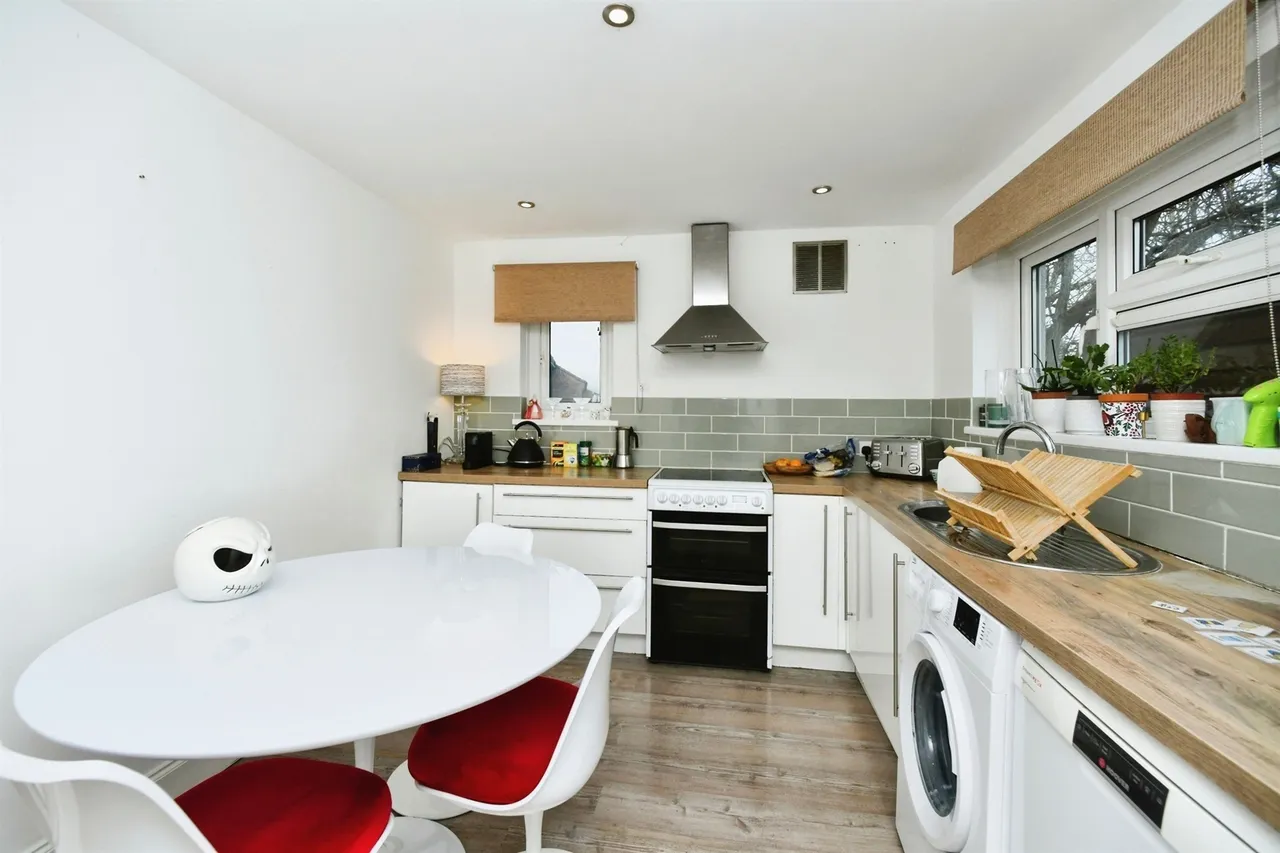 Whitehawk Way, Brighton, BN2, photo 3