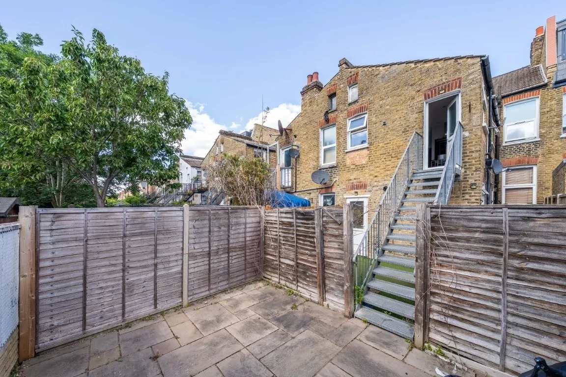 Kettering Street London SW16, photo 11