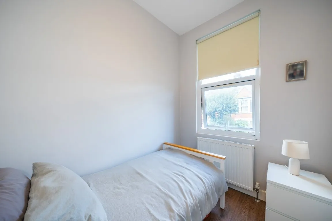 Kettering Street London SW16, photo 10