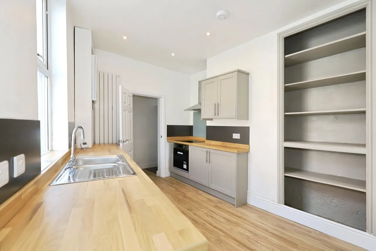 Radford Avenue, Kidderminster, DY10, photo 8