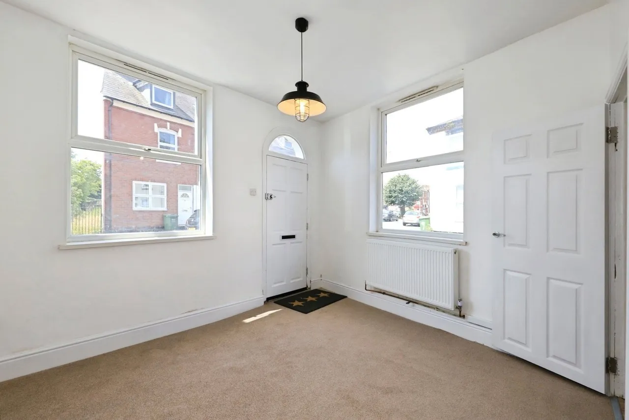 Radford Avenue, Kidderminster, DY10, photo 2