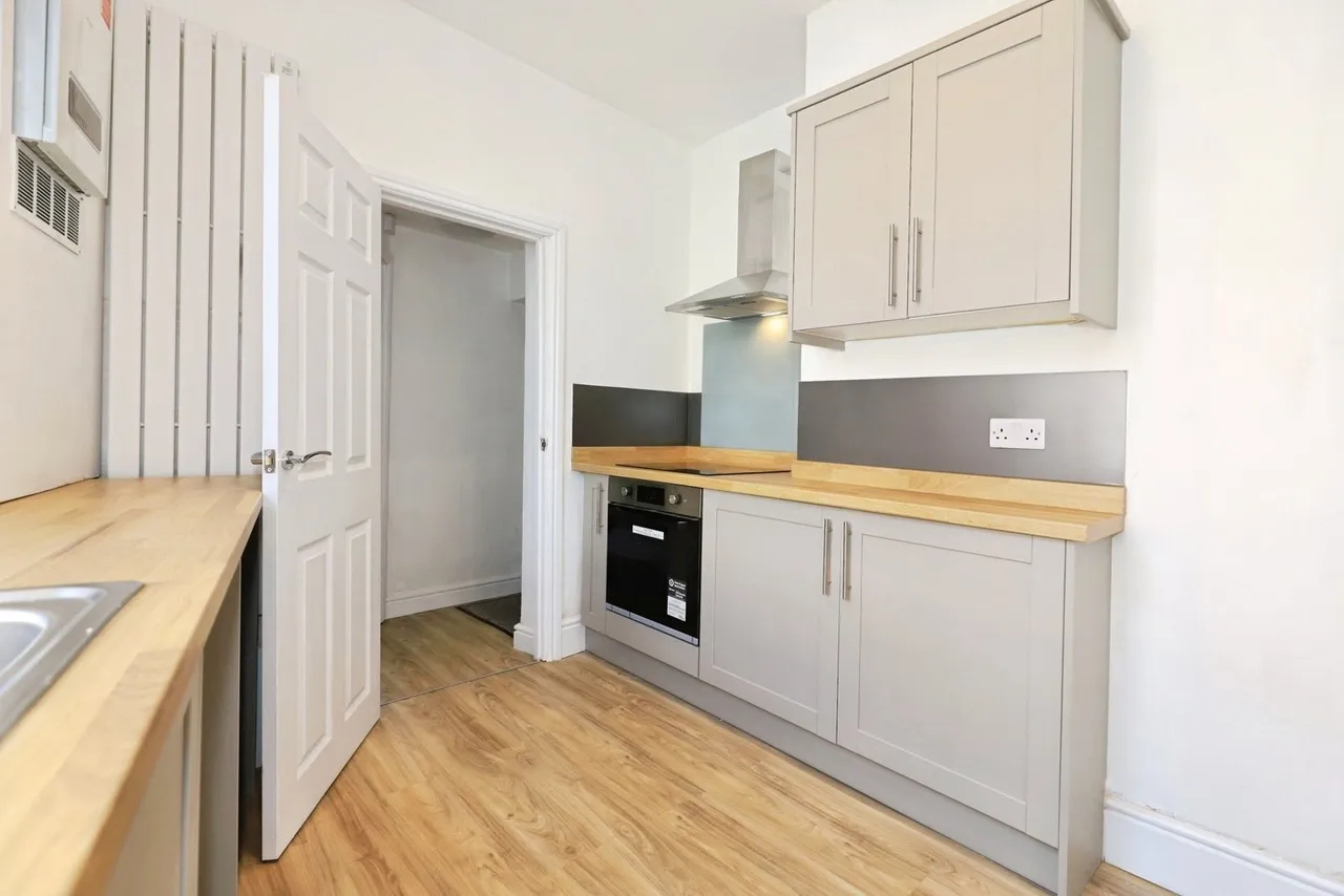 Radford Avenue, Kidderminster, DY10, photo 7