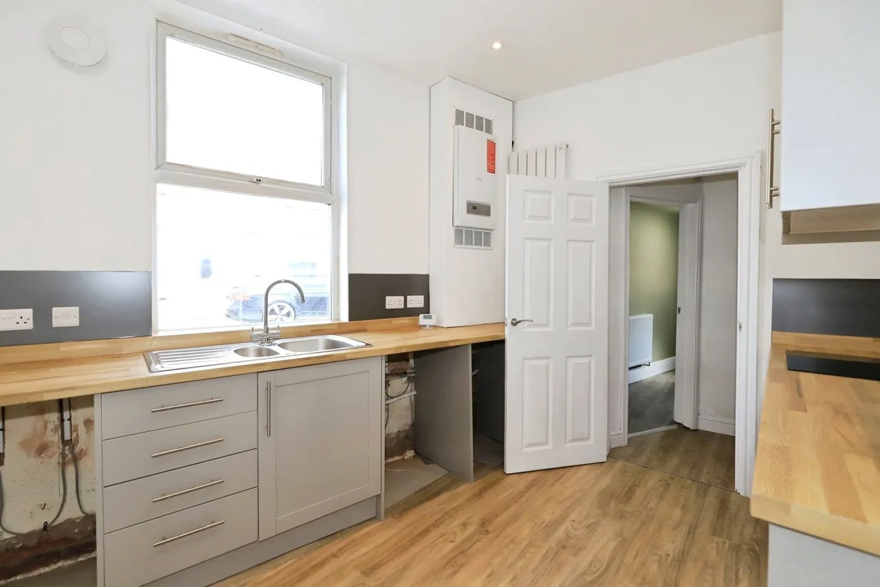 Radford Avenue, Kidderminster, DY10, photo 4