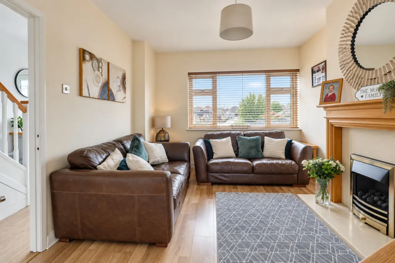 Bilton Way, Crewe, photo 4