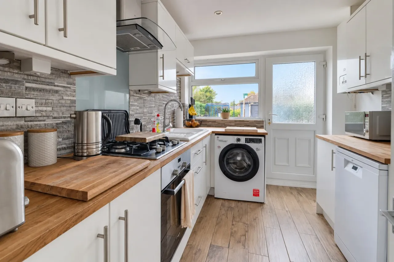 Bilton Way, Crewe, photo 9