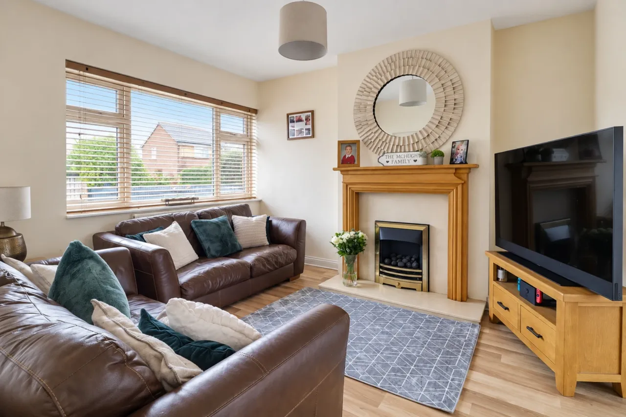 Bilton Way, Crewe, photo 5