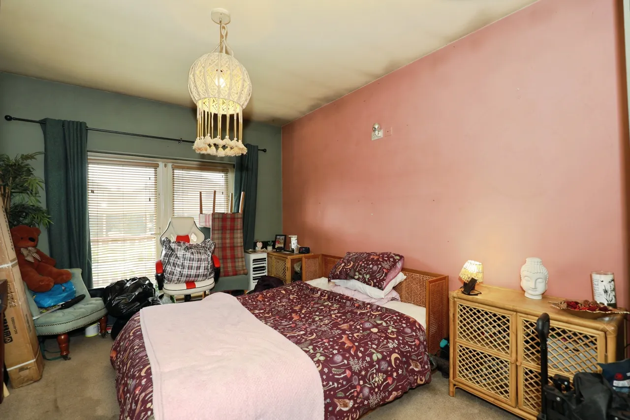 Bradwell Lane, Newcastle, ST5, photo 11