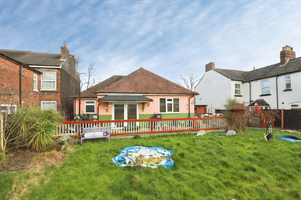 Bradwell Lane, Newcastle, ST5, photo 14