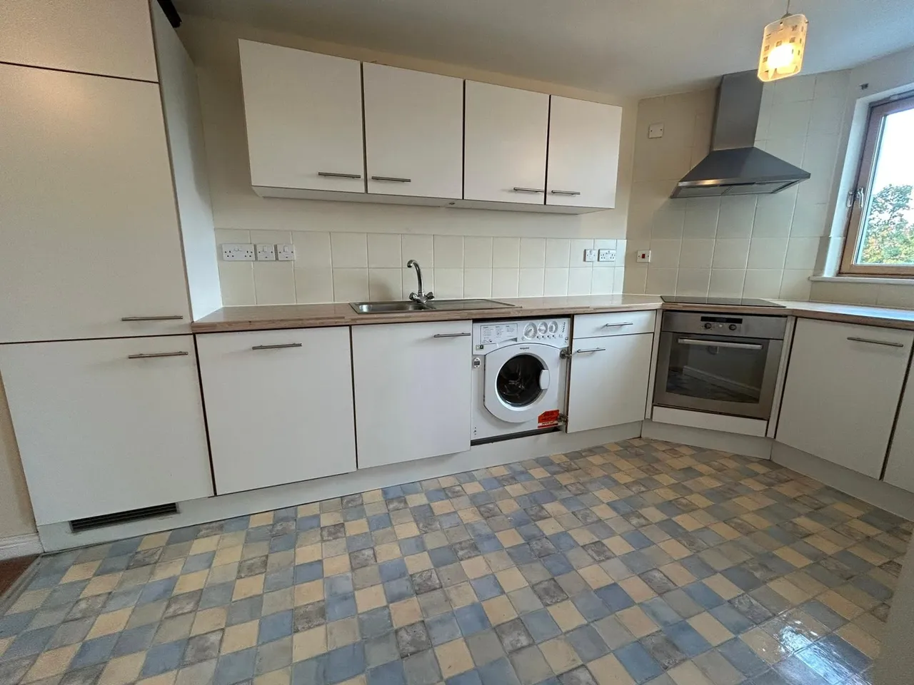Gomer Street, Willenhall, WV13, photo 4
