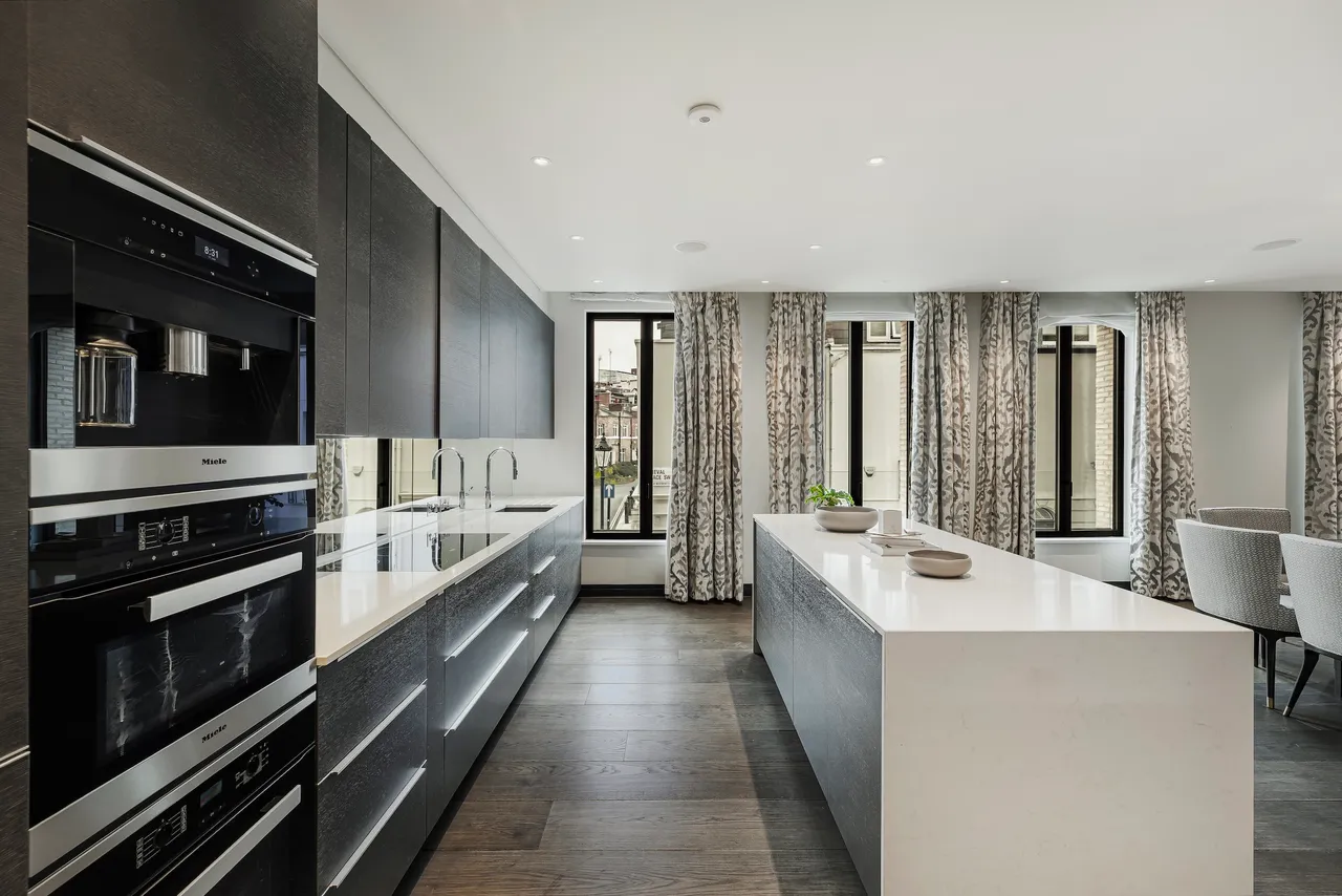 Cheval Place, Knightsbridge, London, photo 2