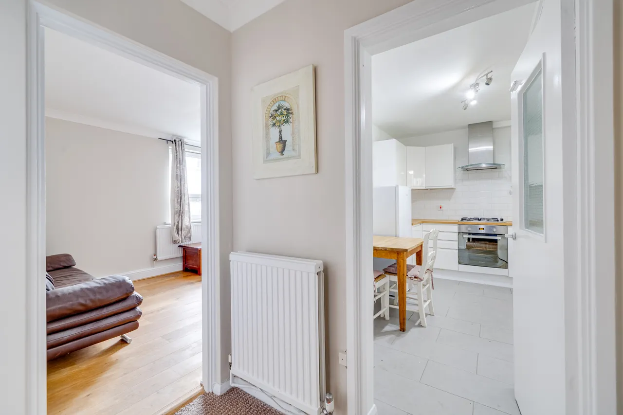 Estcourt Road, London, SW6, photo 5