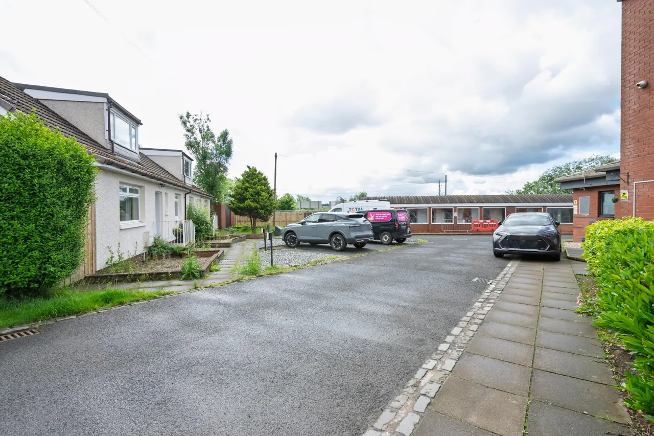 Dumbarton Road, Milton, Milton, G82 2UA, photo 32