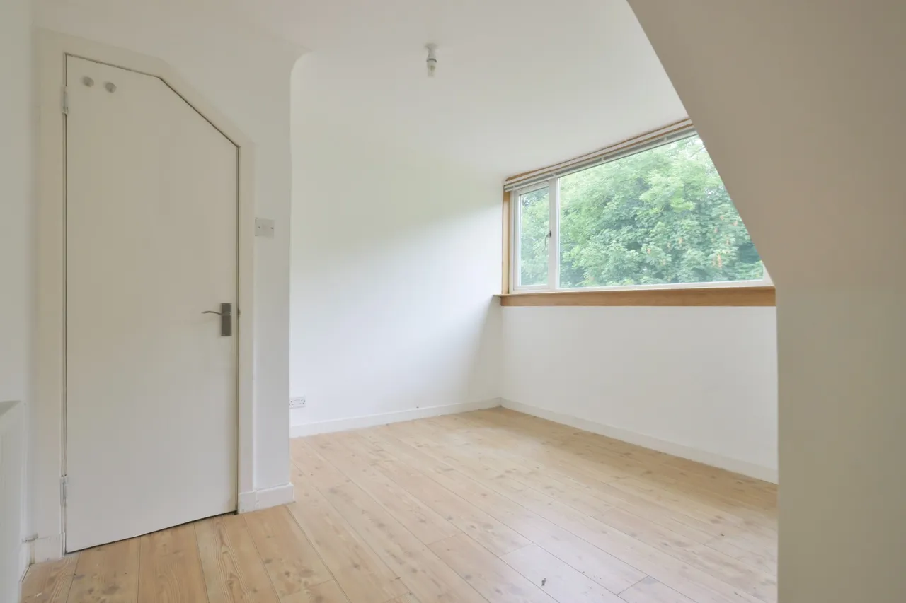 Dumbarton Road, Milton, Milton, G82 2UA, photo 25