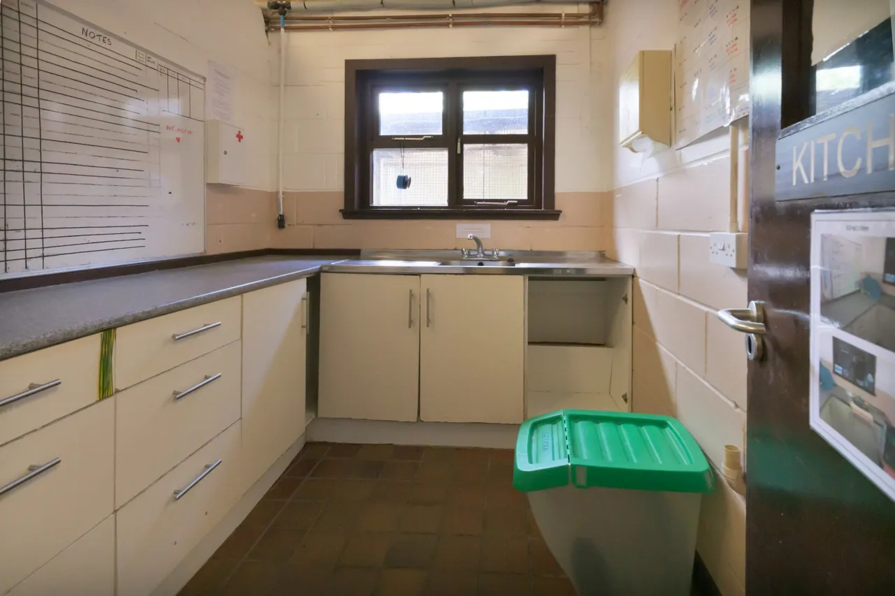 Dumbarton Road, Milton, Milton, G82 2UA, photo 7