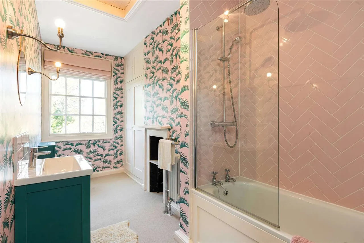 Pankridge Street, Crondall, GU10, photo 10