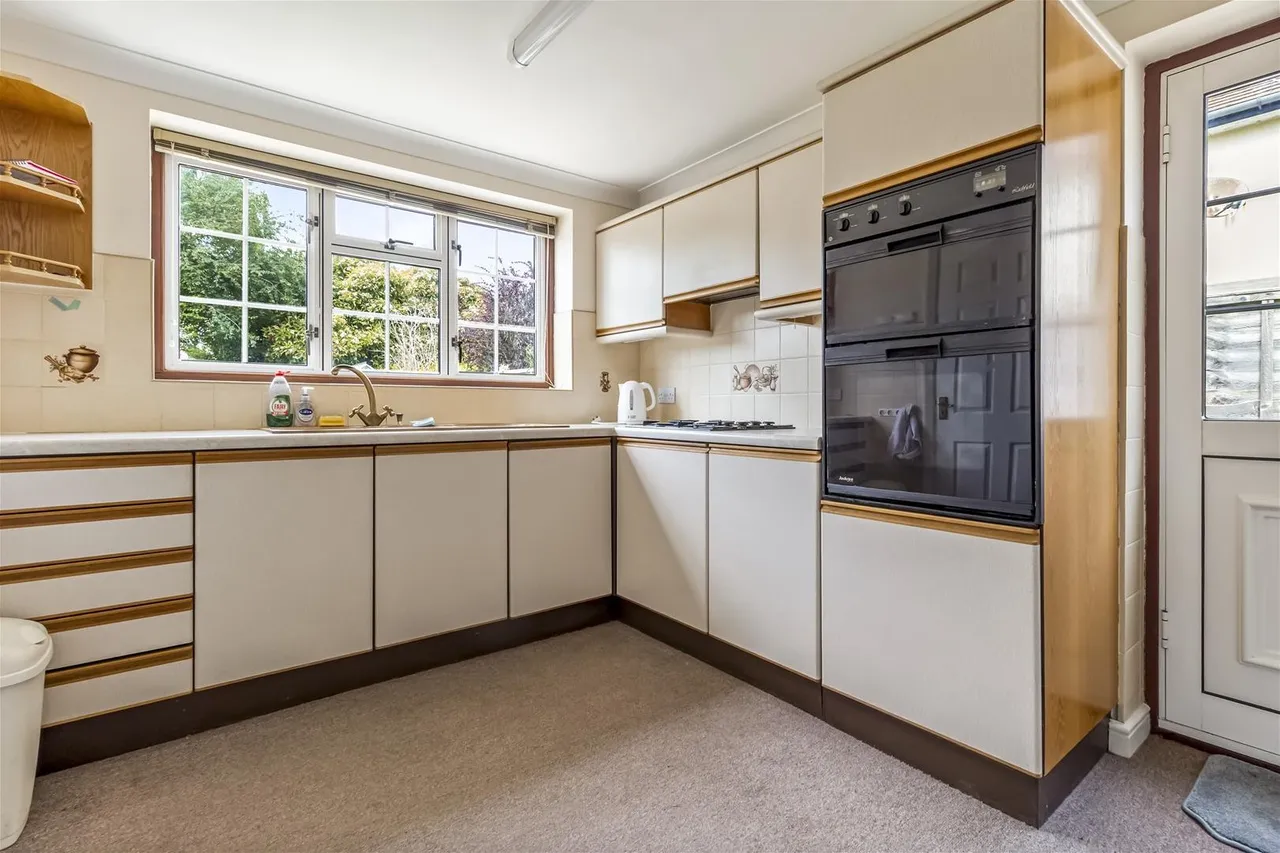 Park Drive, Rustington, photo 5