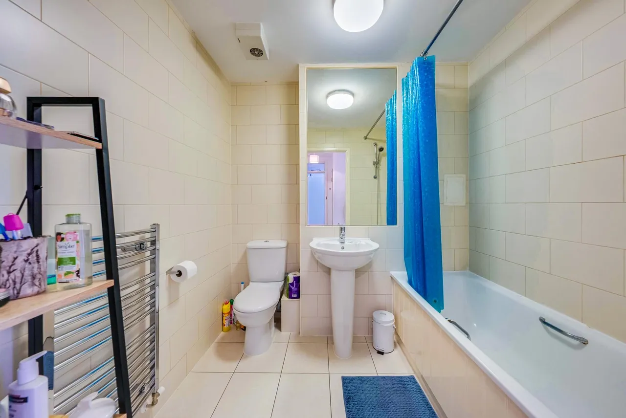 Woodgrange Road, London, E7, photo 10
