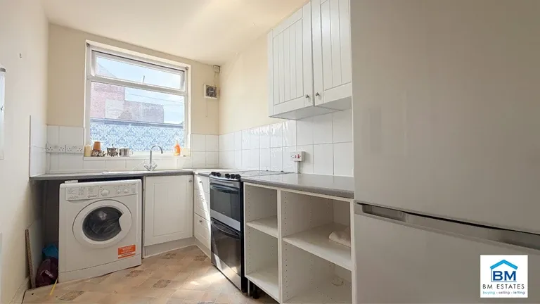 Redcar Road, Leicester, LE4 6PD, photo 2